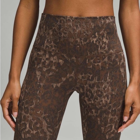 Lululemon Align Leggings - Picture 4 of 10